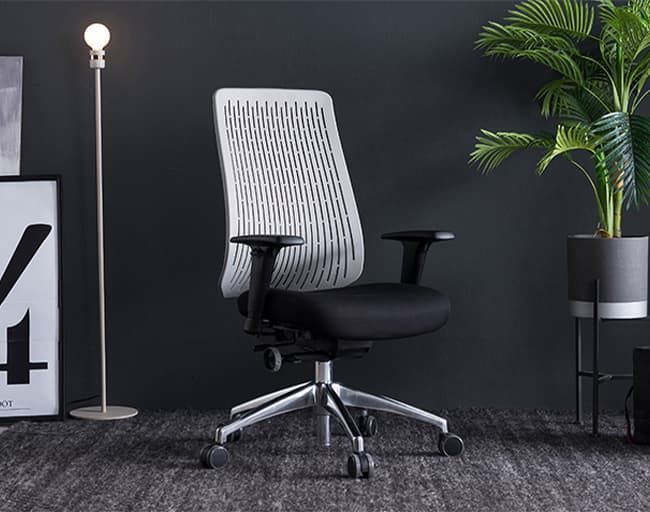 Крісло COMF-PRO TRULY BLACK, ергономічне, з підголівником 01446 фото